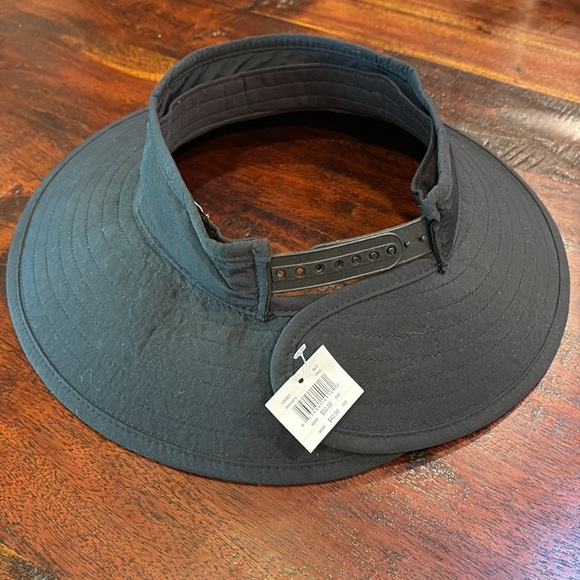 Vuori Sombra Sun Hat in Black NEW - Picture 2 of 6